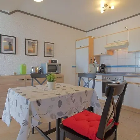 Leuchtturm Appartement Wremen